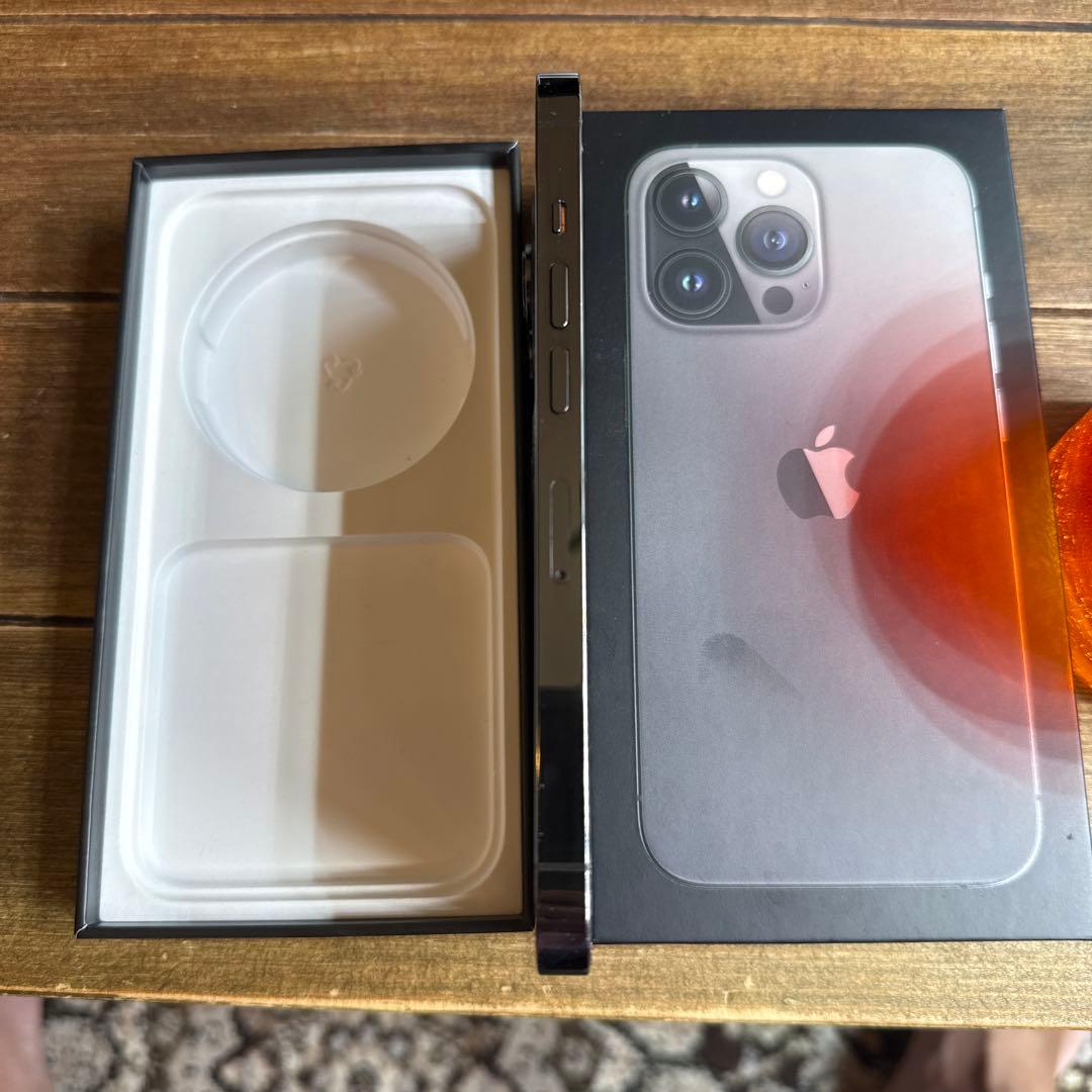 iPhone13pro 128GB バッテリー容量83% グラファイト