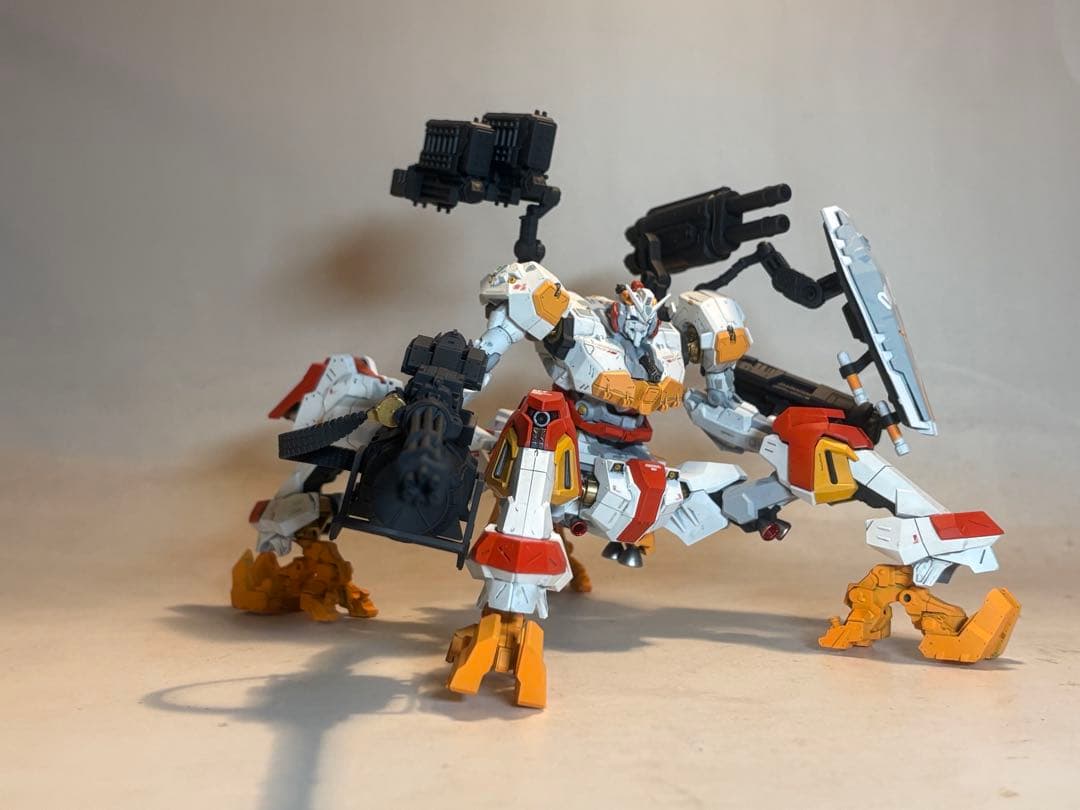 HG 赤いガンダム 完成品 ガンプラ