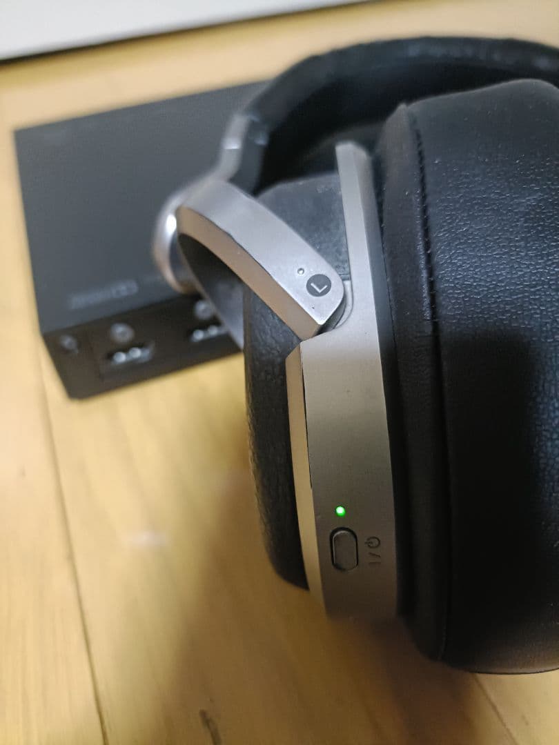 MDR-HW700DS SONYデジタルサラウンドヘッドホンシステム