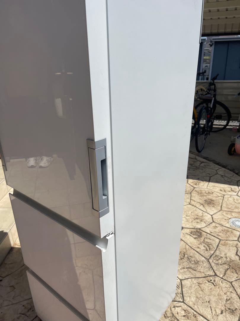 引き取り限定SHARP 2018年 356L 両開き自動製氷SJ-GW36D-W