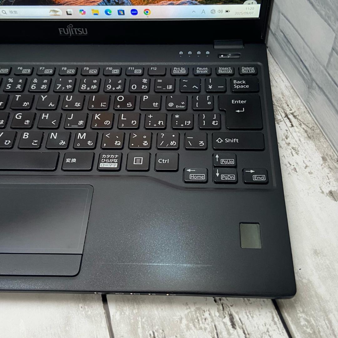 軽量薄型 i5 第8世代 富士通 ノートPC Win11 Office