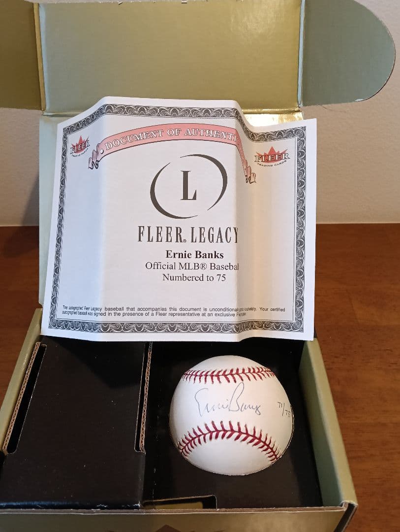 ミスターカブス アーニー・バンクス直筆サインボール