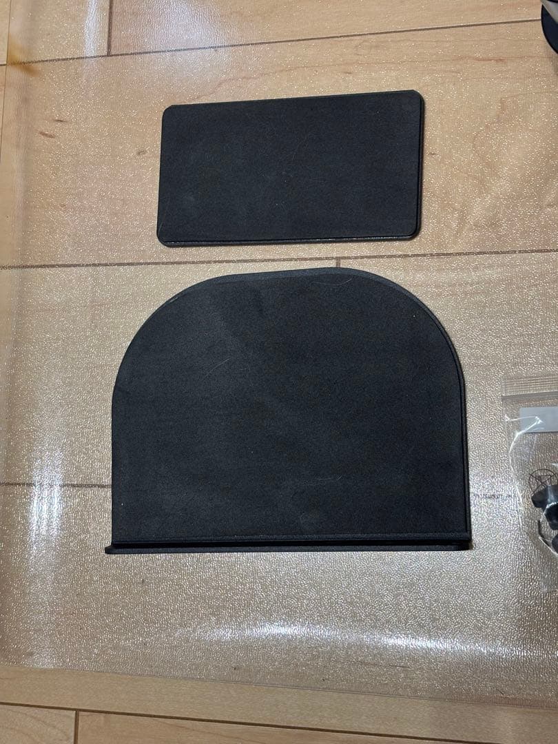 Amazon basics デュアルモニターアーム エルゴトロンLX同等品