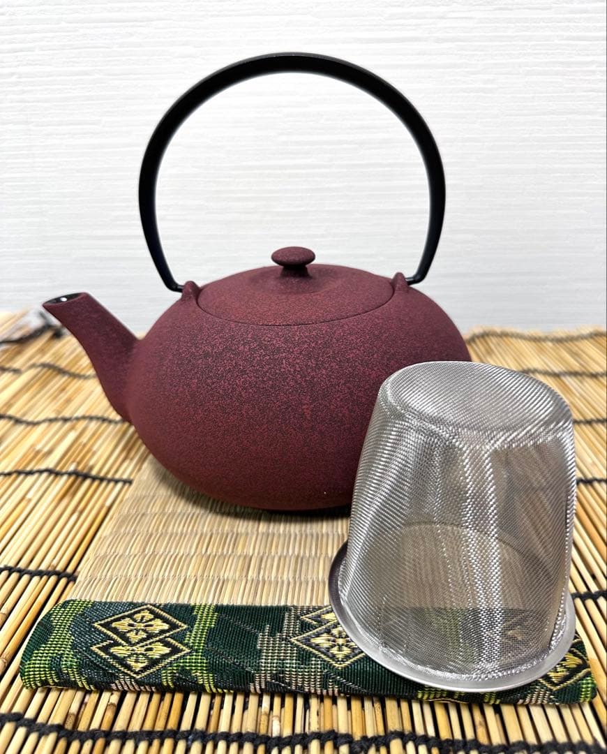 菊地保寿堂　奥山清行デザイン　ティーポット ふくＳ　南部鉄瓶　南部鉄器