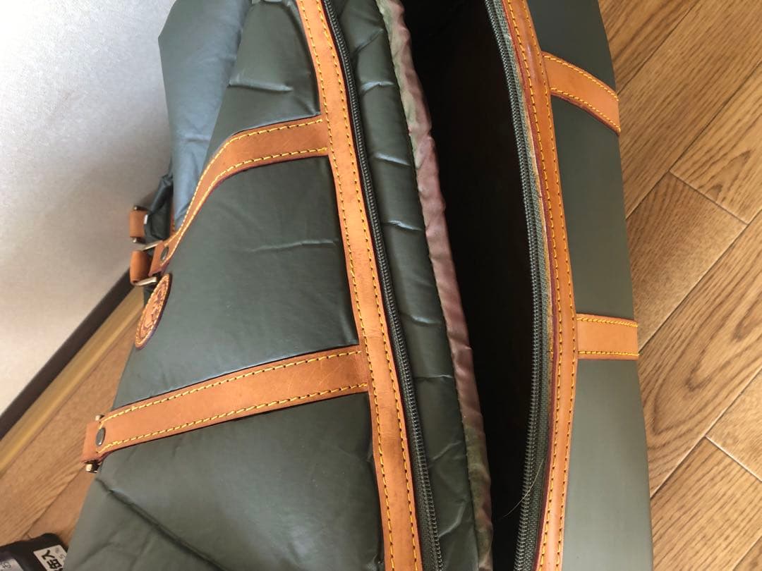 ボストンバッグ グリーン レザーアクセント
