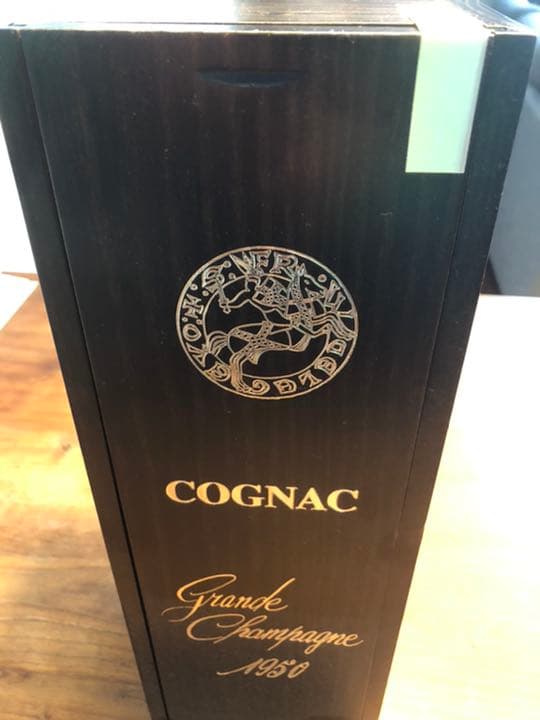 【緊急値下げ‼️】希少＆美品！1950年　コニャック　黒木箱付き！