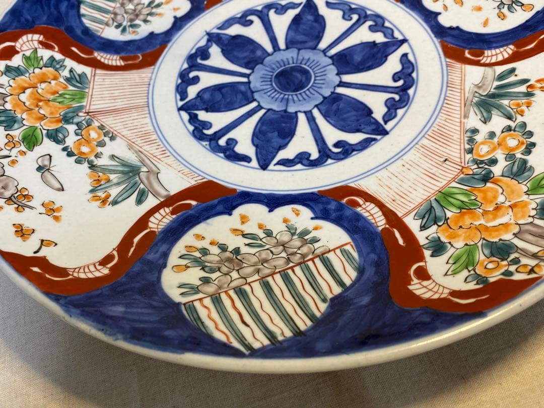 伊万里　古伊万里　色絵　大皿　花の図　蝶の図　1客