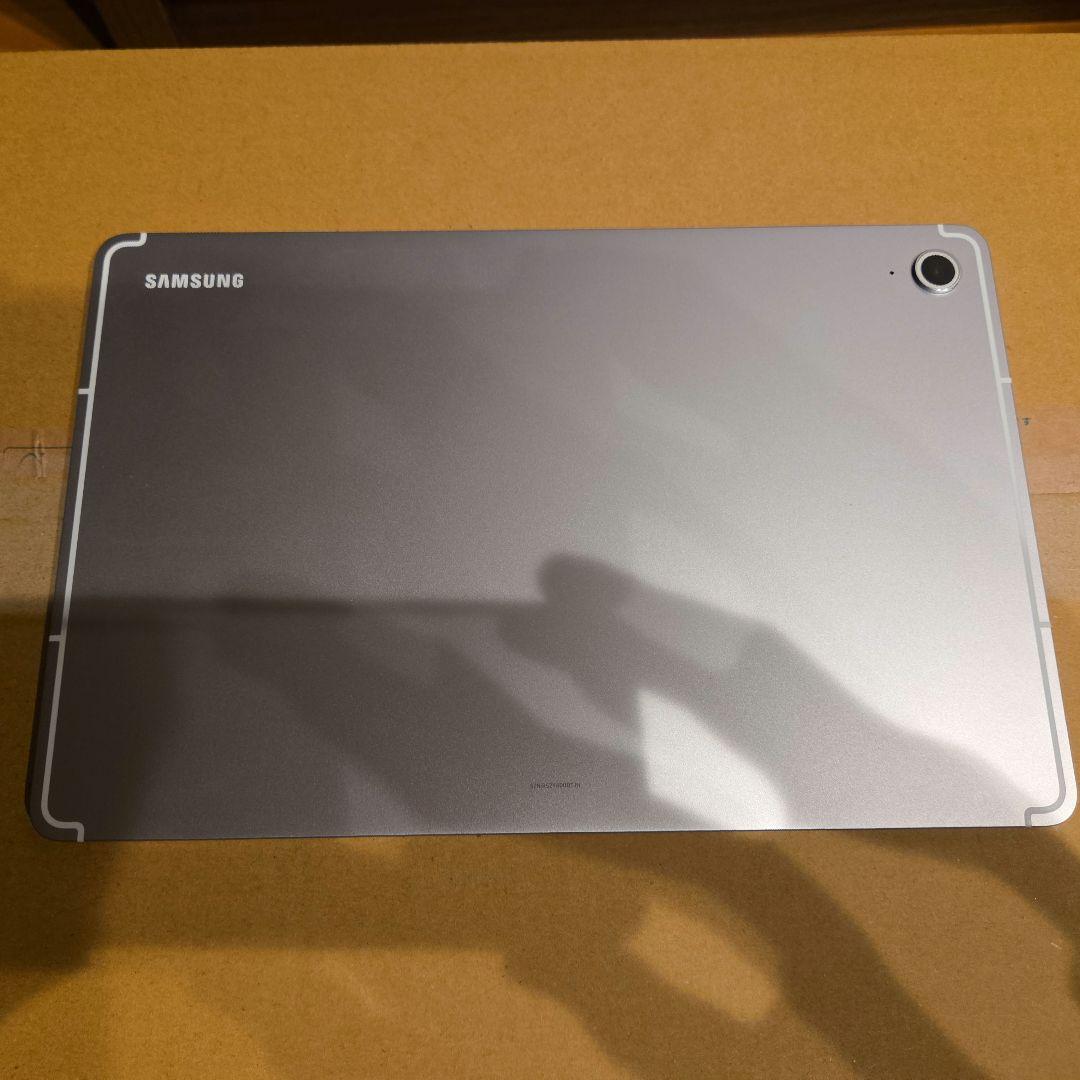 Samsung Galaxy Tab S10 FE シルバー 本体 キーボード付