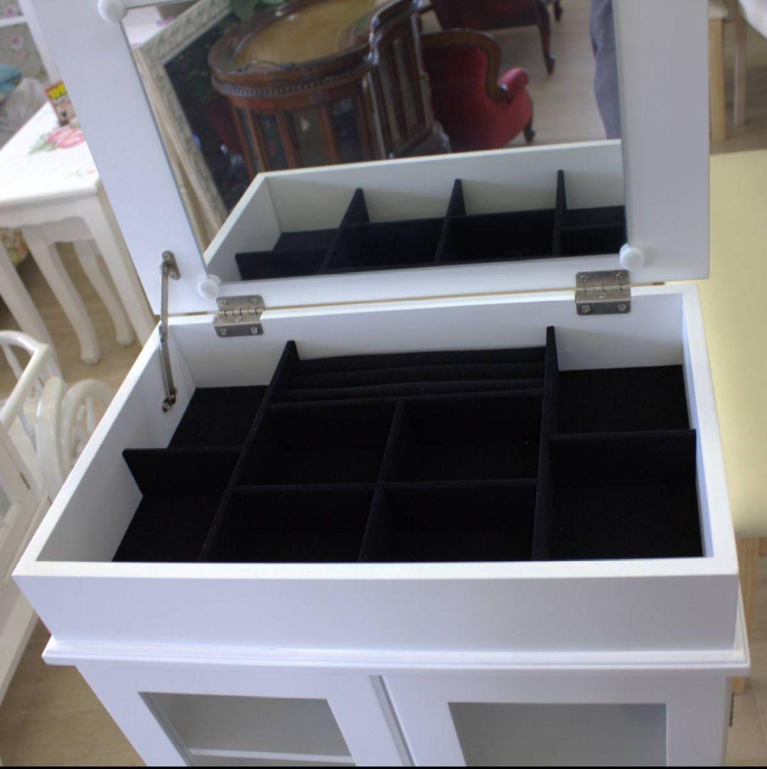 ホワイト ジュエリーキャビネット