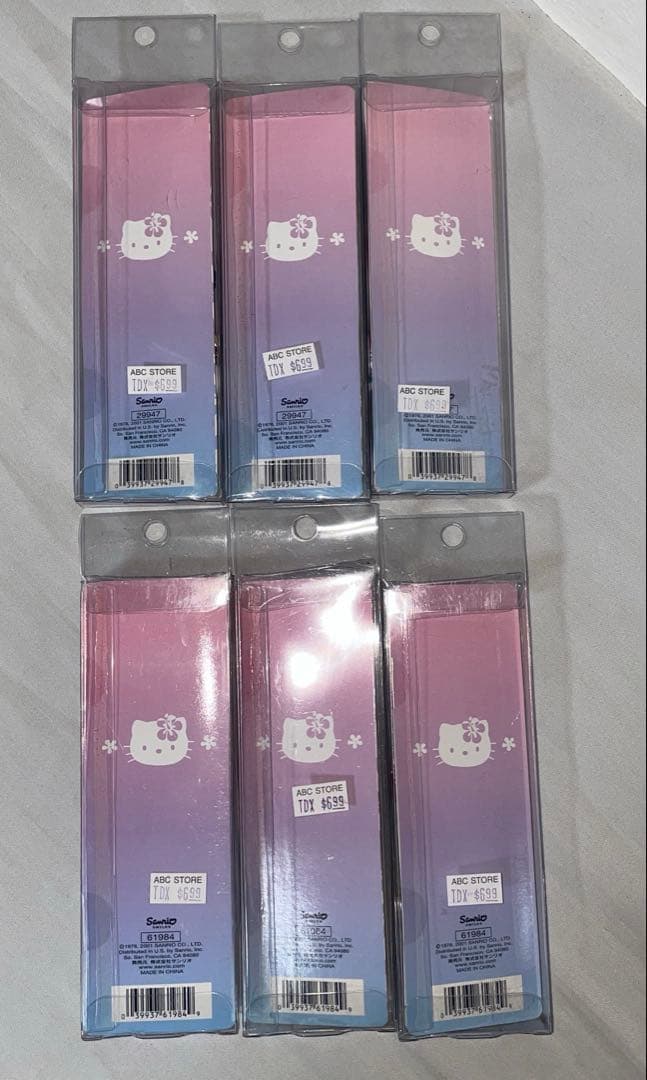 ハワイ　HAWAII ご当地キティ　根付　ハイビスカス