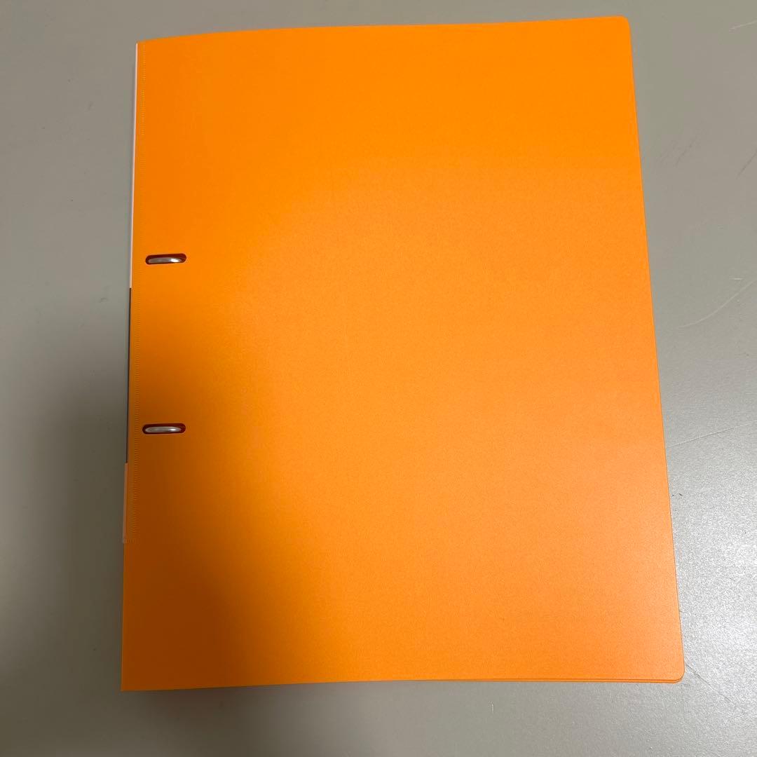 コクヨ　オレンジ A4 リングファイル 2穴（100個くらいあります）