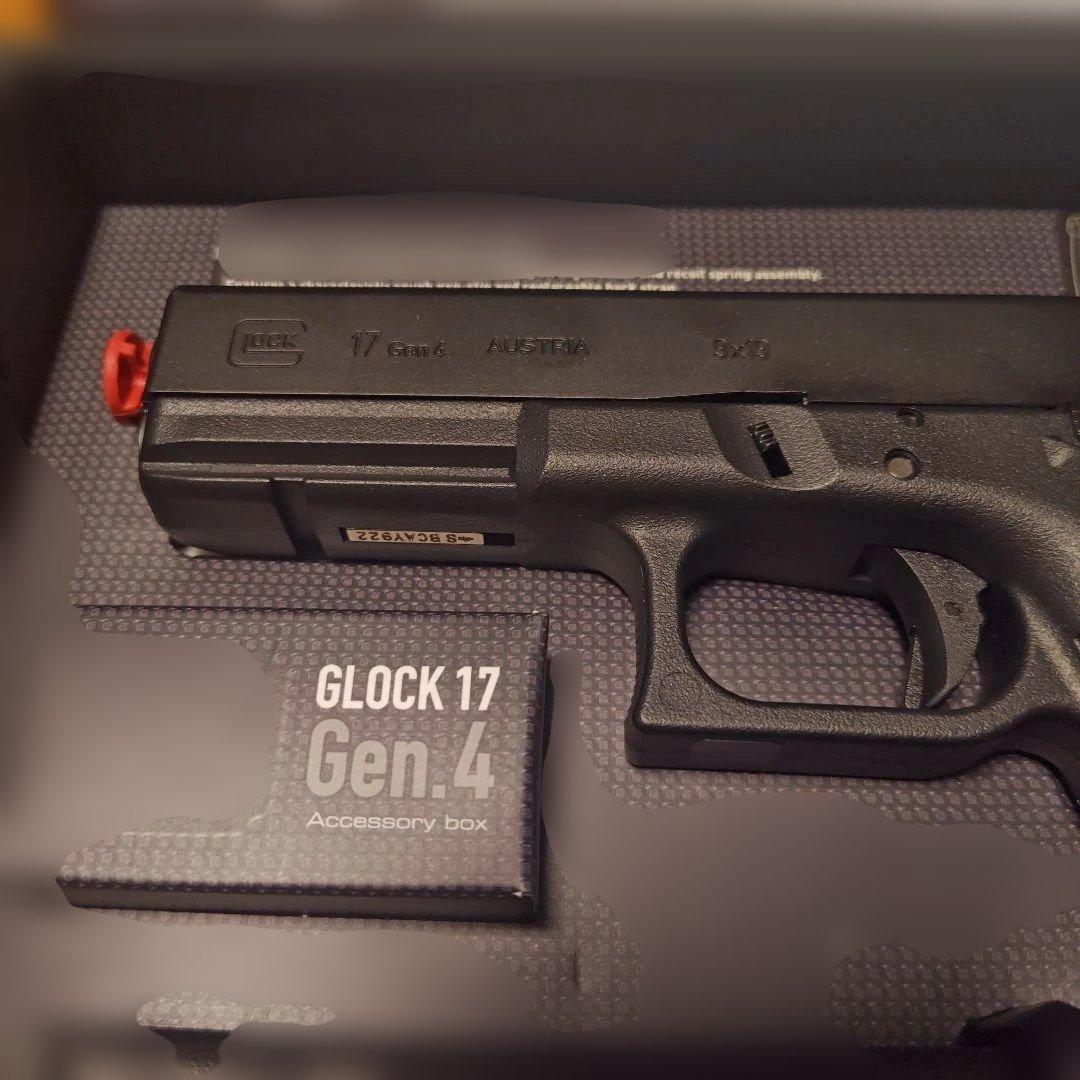 東京マルイ　GLOCK 17 Gen.4 ガスブローバック　予備マガジン１本