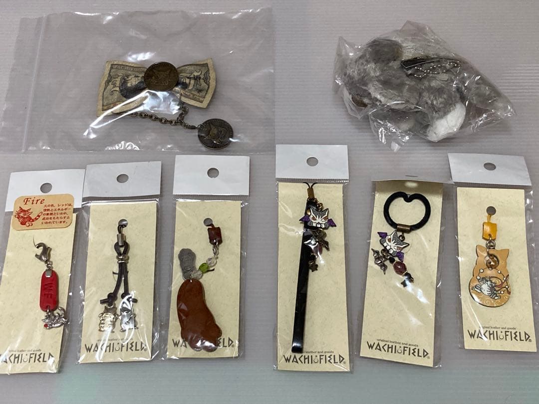【未開封新品ほか】わちふぃーるど ストラップ、ブローチなど計８点