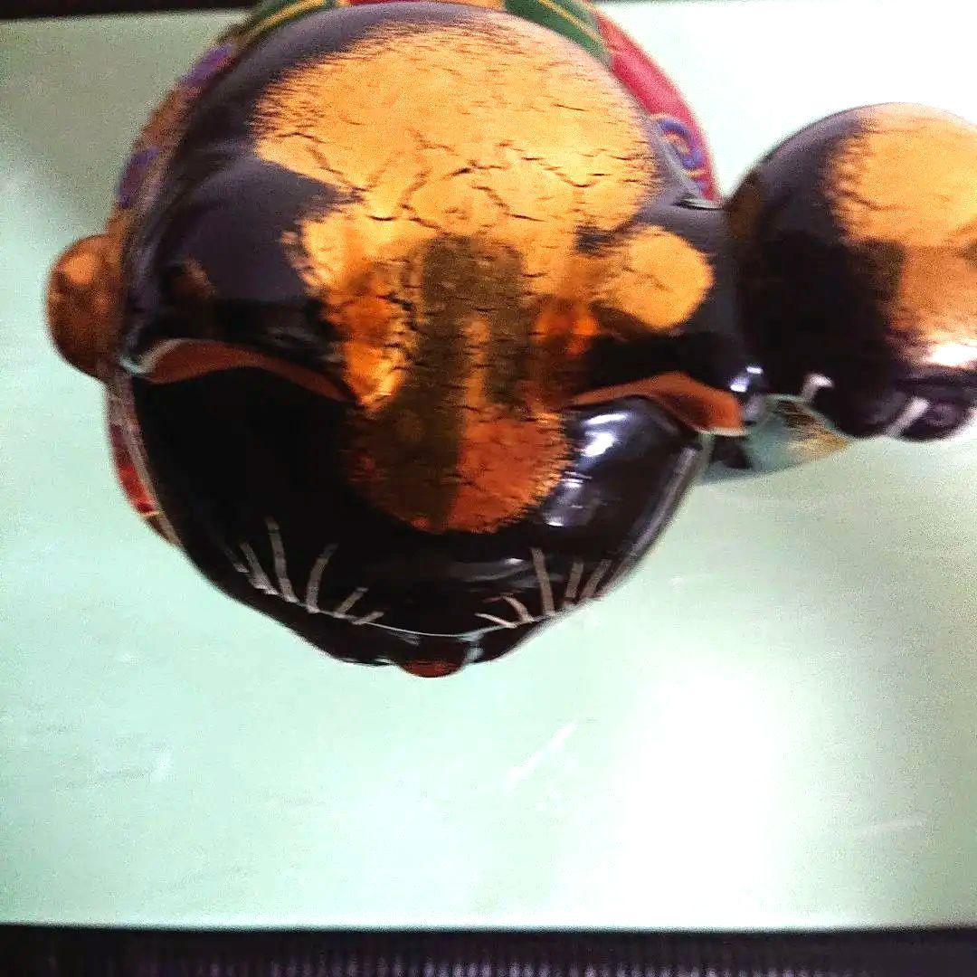 九谷焼 クタニヤキ サライ 希少黒色金色 招き猫 置物