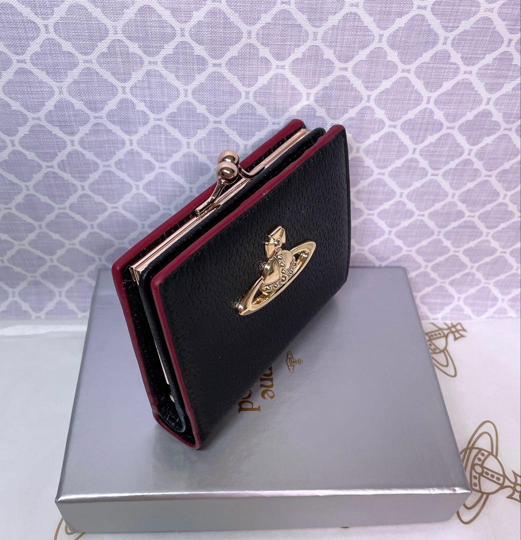 【最新☆ショッパー付】高級感 ヴィヴィアン・ウエストウッド 折財布 ブラック