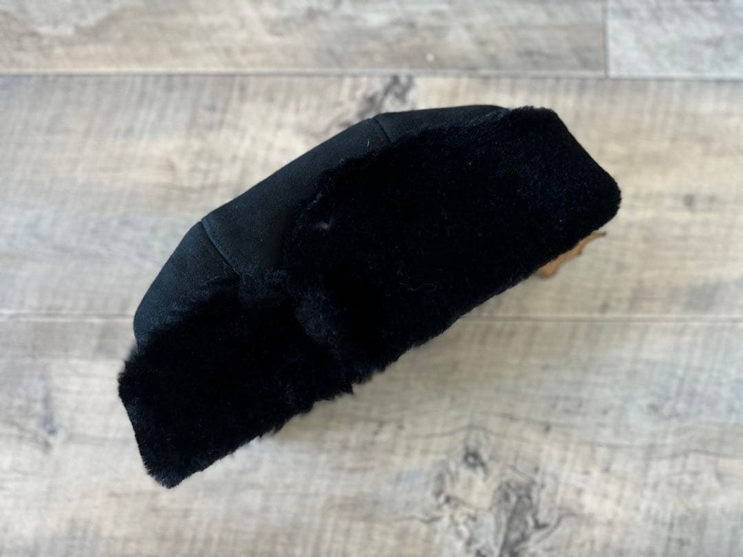 MISTRAL フランス製 リアル ムートン トーク　防寒　羊革　黒　未使用品