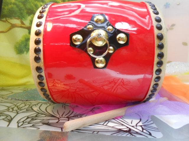 新品未使用(送料無料)9.500円　琉球小太鼓18cm*20cmバチ付き