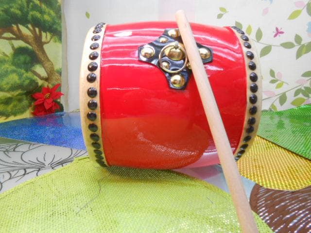 新品未使用(送料無料)9.500円　琉球小太鼓18cm*20cmバチ付き