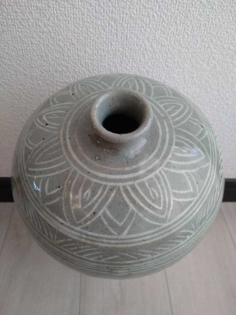 李朝　高麗青磁　白黒象嵌　朝鮮美術　梅瓶　骨董　陶芸　陶磁器　29cm高程