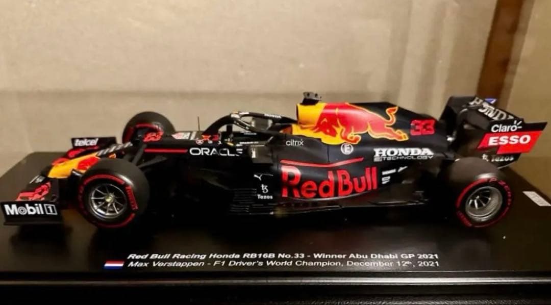 SMC別注spark RB16B アブダビGP フェルスタッペン