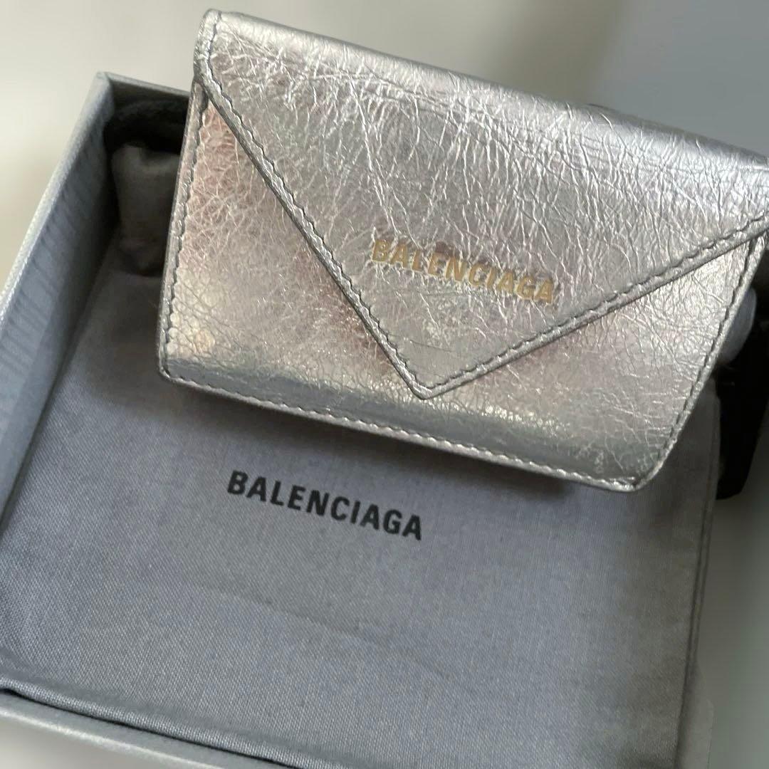 チロメchan！バレンシアガ ペーパーミニウォレット 三つ折り財布