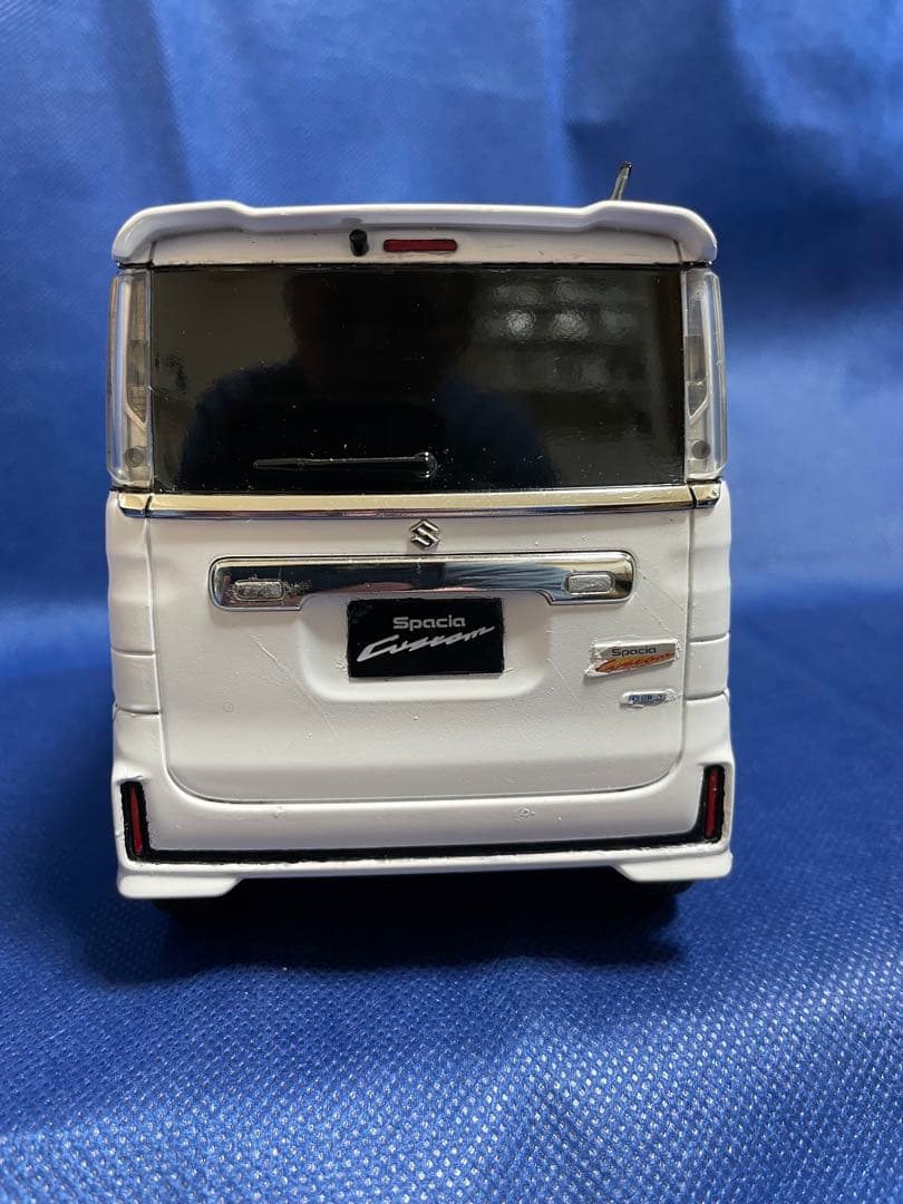 1/18 スペーシアカスタム ホワイト (2)