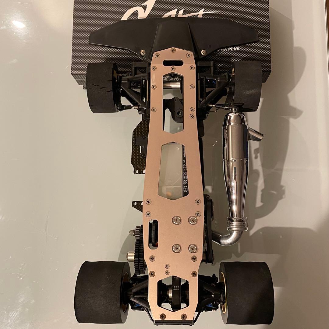 【新品未使用】 無限製機 1/8 4WD エンジンラジコンカー STING