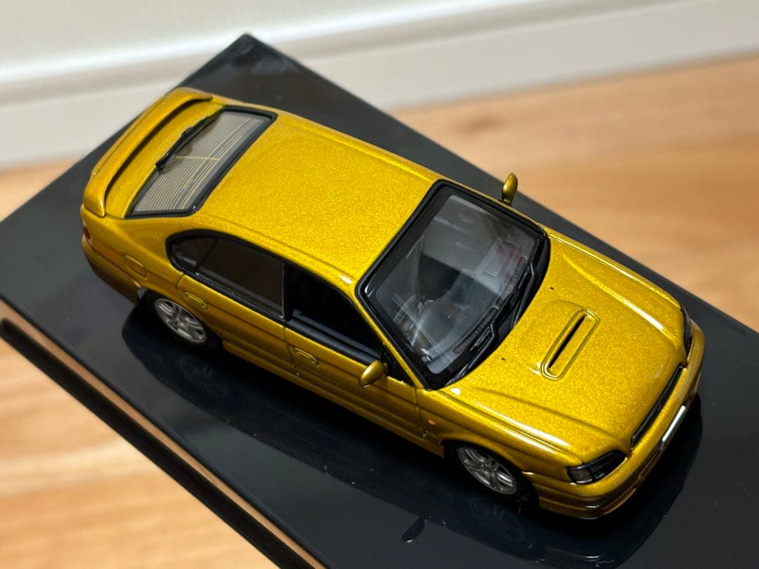 オートアート 1/43 レガシィB4 '99 ゴールド ダイキャスト製 完成品