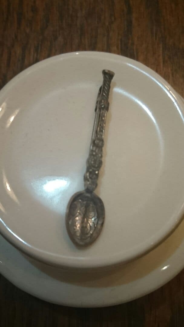 おまとめ購入歓迎、箱付き、ベビースプーンのブローチ、誕生祝い