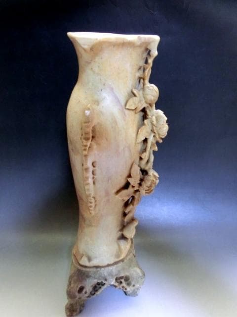 花瓶●寿山石 石彫り 花器 手掘り 花唐草 鳥 土物 古玩 唐物 時代物 骨董品