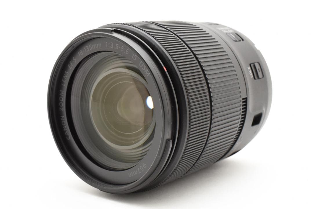 超美品 キャノン EF-S 18-135mm F3.5-5.6 IS M617