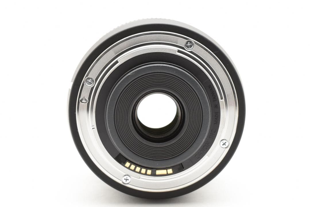超美品 キャノン EF-S 18-135mm F3.5-5.6 IS M617