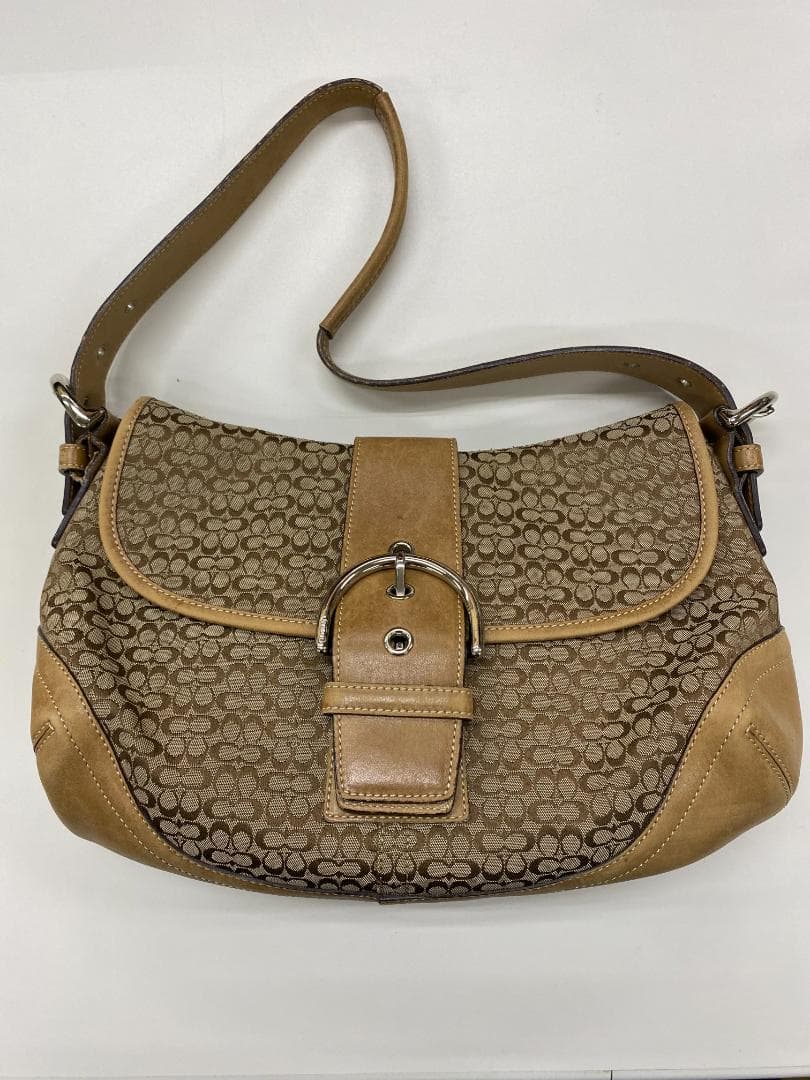 COACH　ショルダーバッグ　アナグラム