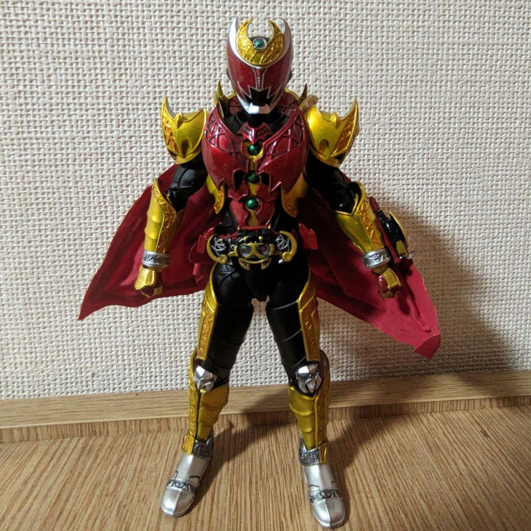 S.H.figuarts 仮面ライダーキバ エンペラーフォーム(真骨彫製法)