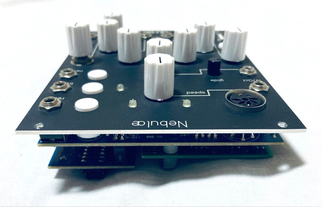 Qu-bit Electronix Nebulae v1 生産終了 希少初期型