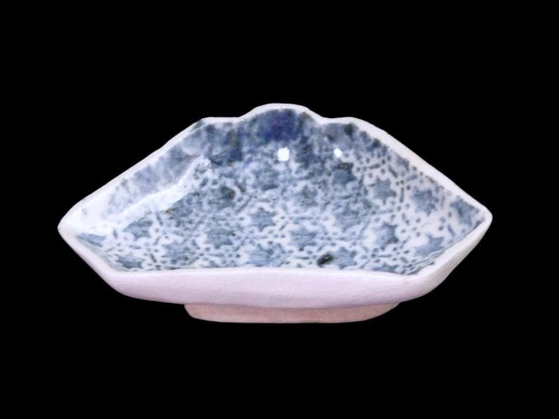 古伊万里　染付　型刷印判　幾何学文様　富士型変形皿　豆皿　F140AS-fbtc