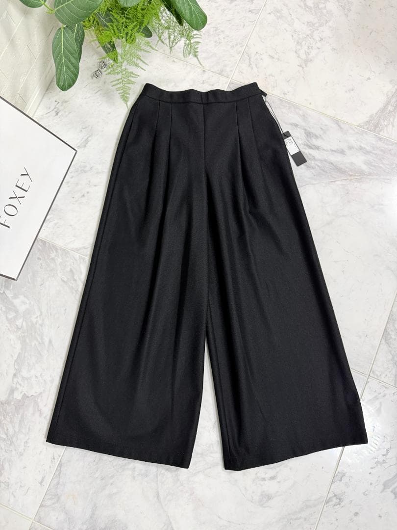 極美品★FOXEY/フォクシー アリーナキュロット ロゴ刺繍38 掲載商品