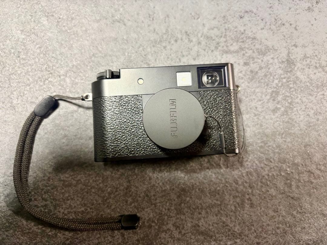 【美品】FUJIFILM X-HF1 X half ブラック