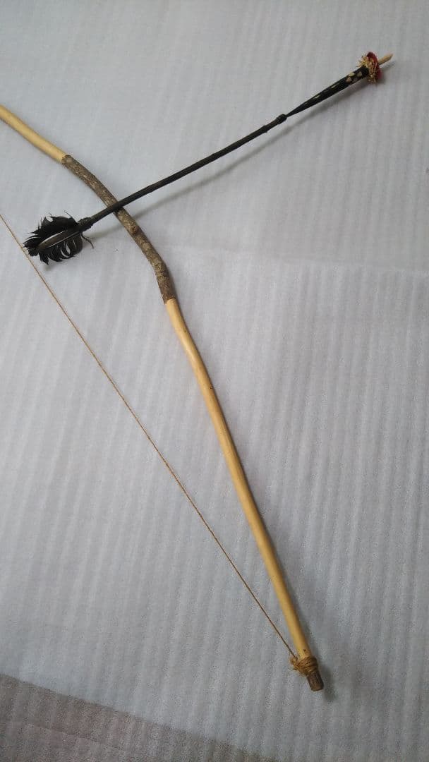 アイヌ民具弓矢セット　クとへペライ