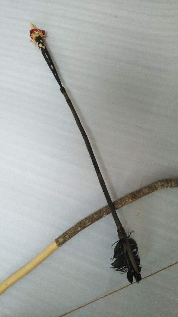 アイヌ民具弓矢セット　クとへペライ