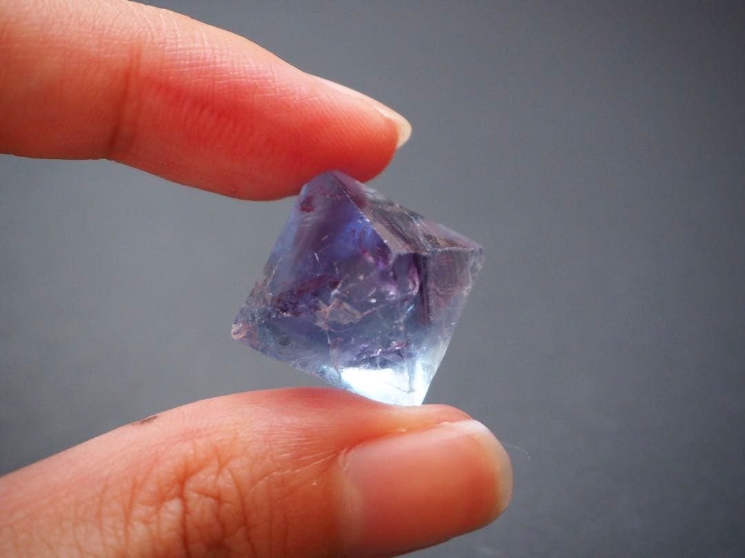 フローライト　八面体　イリノイ産　蛍石　天然石　原石　鉱物標本　鉱石 【C3】