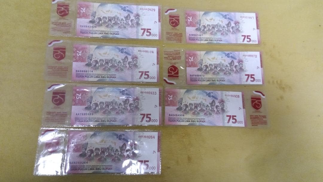 O*p様 インドネシア独立75周年記念紙幣ケース入り　7枚