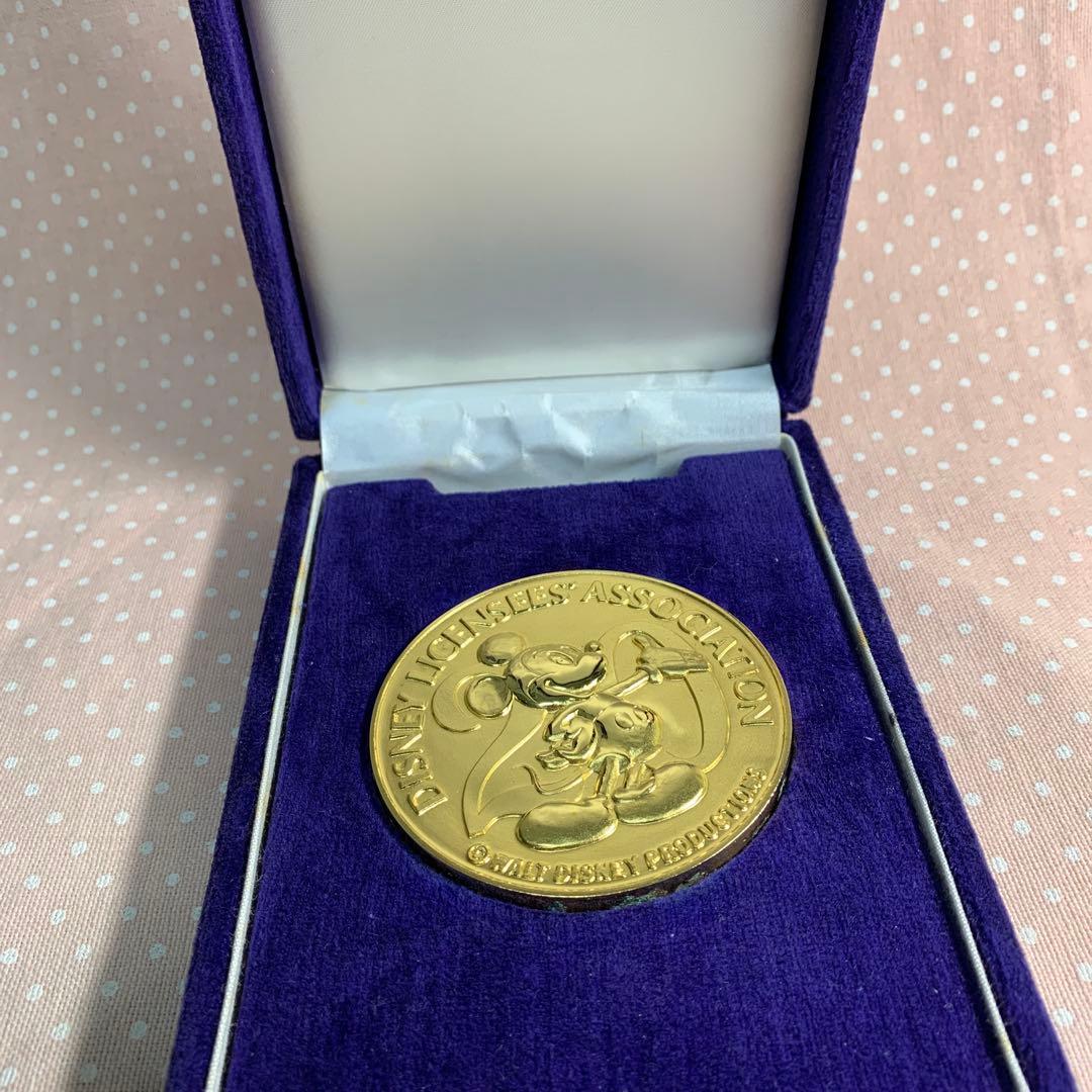 超希少限定25 ディズニー会 20周年記念 メダル 1982年　直径75ｍｍ