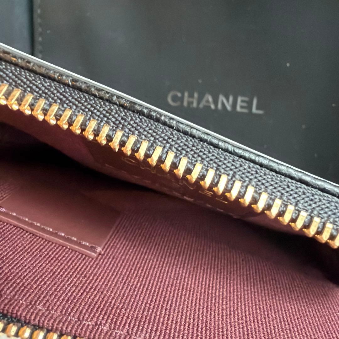 CHANEL シャネル クラシック ジップパース キャビアスキン