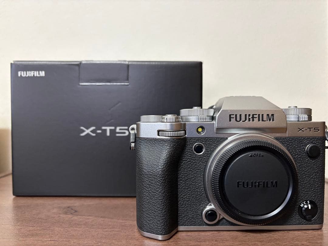 FUJIFILM X-T5 シルバー 本体