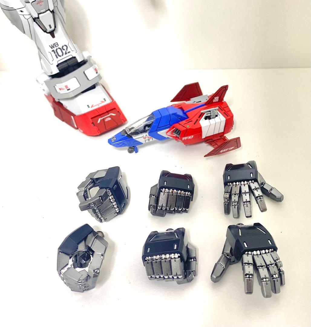 PG UNLEASHED 1/60 ガンダム ガンプラ　光沢　全塗装　完成品