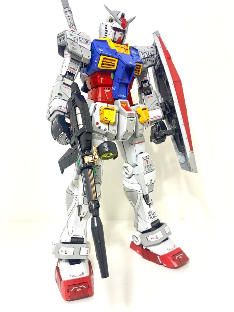 PG UNLEASHED 1/60 ガンダム ガンプラ　光沢　全塗装　完成品