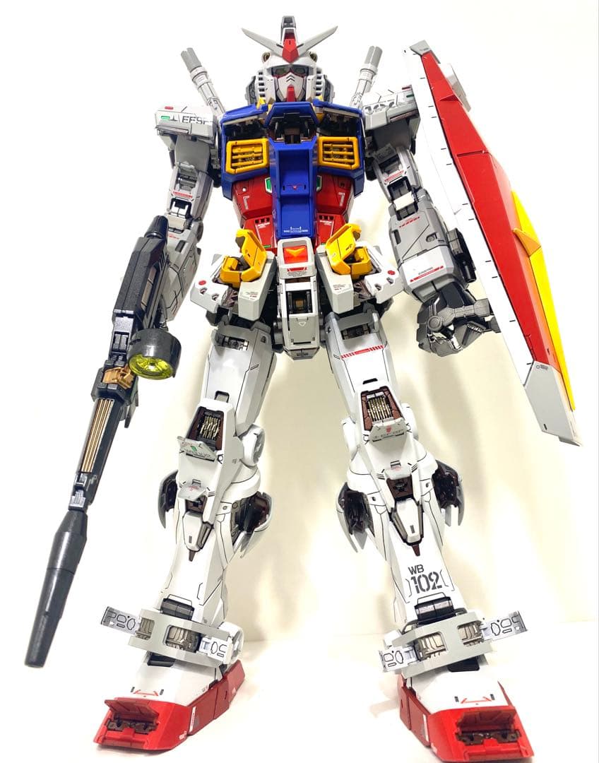 PG UNLEASHED 1/60 ガンダム ガンプラ　光沢　全塗装　完成品
