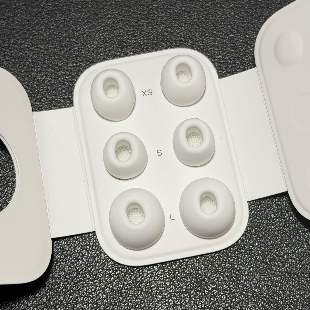 Apple AirPods Pro2 中古正規品 ライトニングモデル