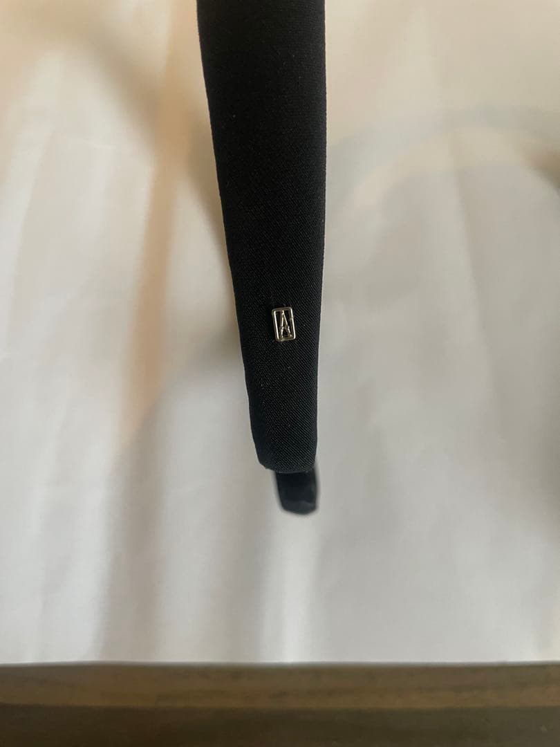 ALEXANDRE DE PARIS ブラック ヘアカチューシャ